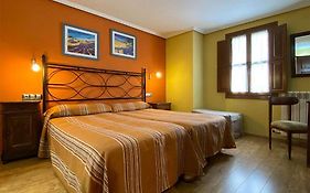 Hostal Rey Pedro I